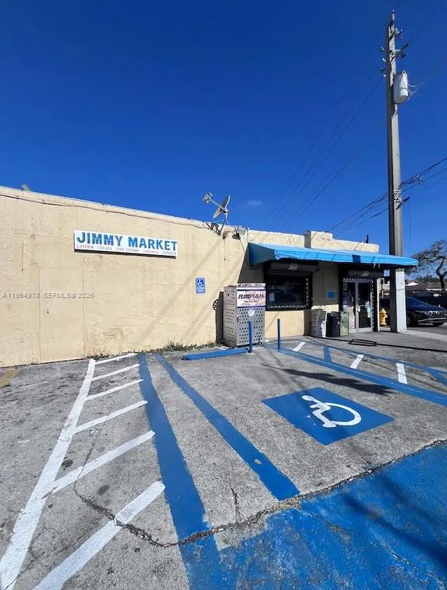 5 of 9 - 1540 Sw 22nd Avenue, Miami, FL