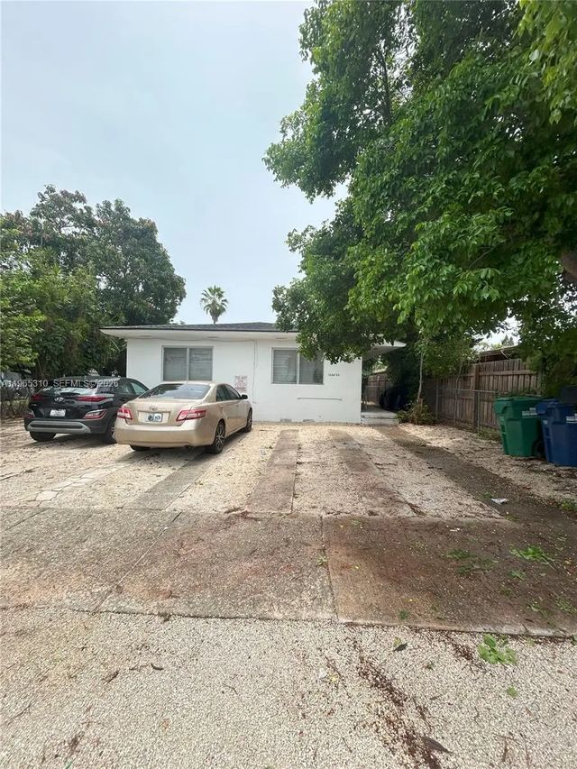 1220-1222 Ne 110th Terrace, Miami