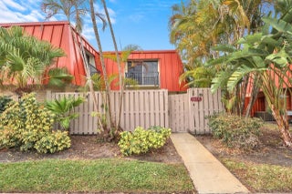 Photo of Listing #F10552057