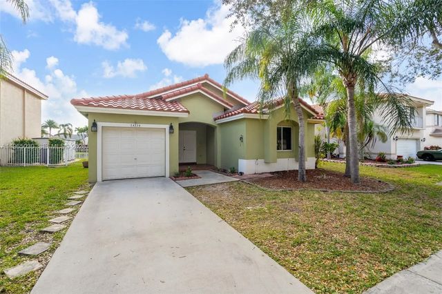 2 of 31 - 14734 Via Tivoli Court, Davie, FL