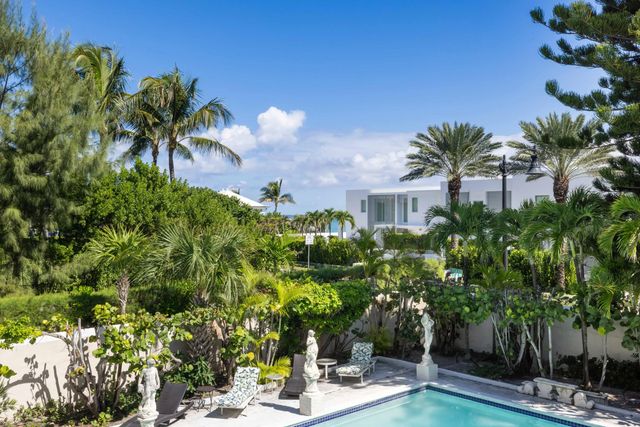 4 of 7 - 1048 S Ocean Boulevard, Palm Beach, FL