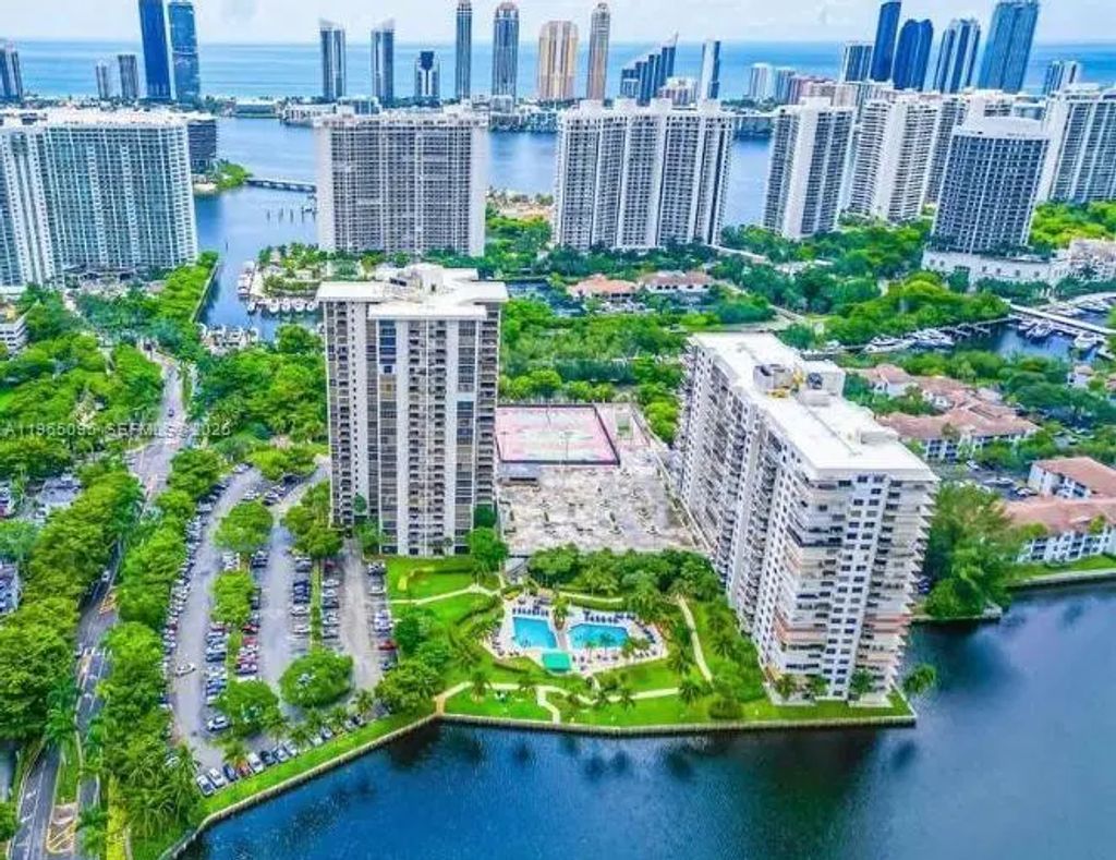 18151 Ne 31st Court #205, Aventura