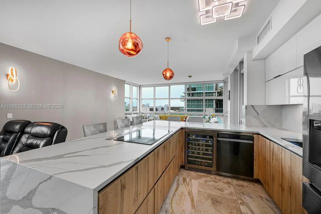 5 of 31 - 3131 Ne 188th Street #2-1107, Aventura, FL