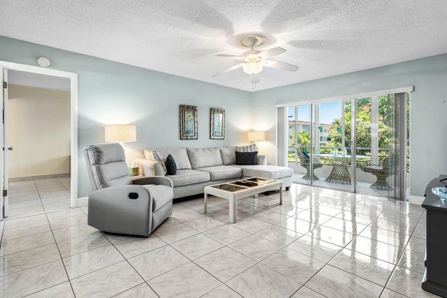 3 of 30 - 721 Lori Drive #208, Palm Springs, FL