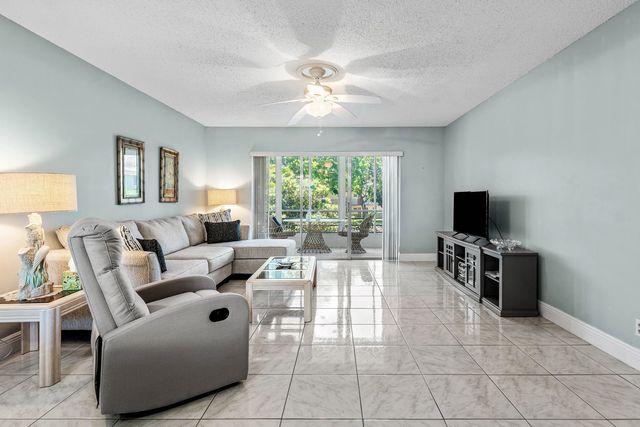 5 of 30 - 721 Lori Drive #208, Palm Springs, FL