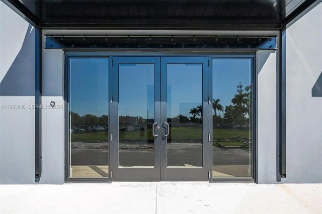 2 of 12 - 1930 N 30th Road #suite 9, Hollywood, FL