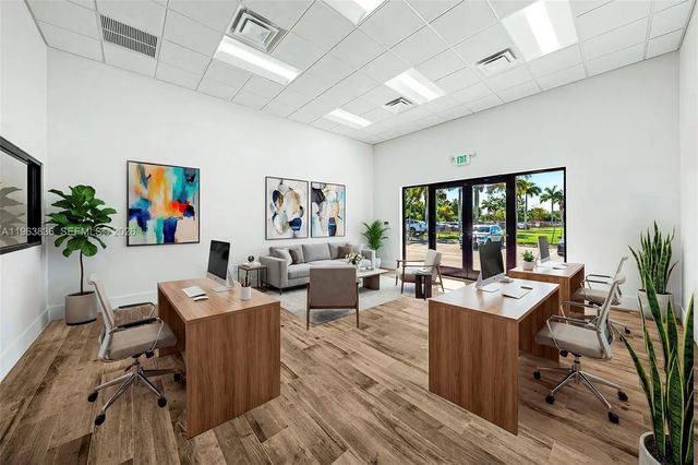 5 of 12 - 1930 N 30th Road #suite 9, Hollywood, FL