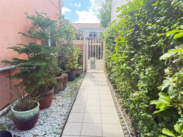 3 of 23 - 5320 Nw 190th Street, Miami Gardens, FL