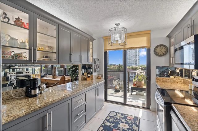 2 of 36 - 18151 Ne 31st Court #701, Aventura, FL