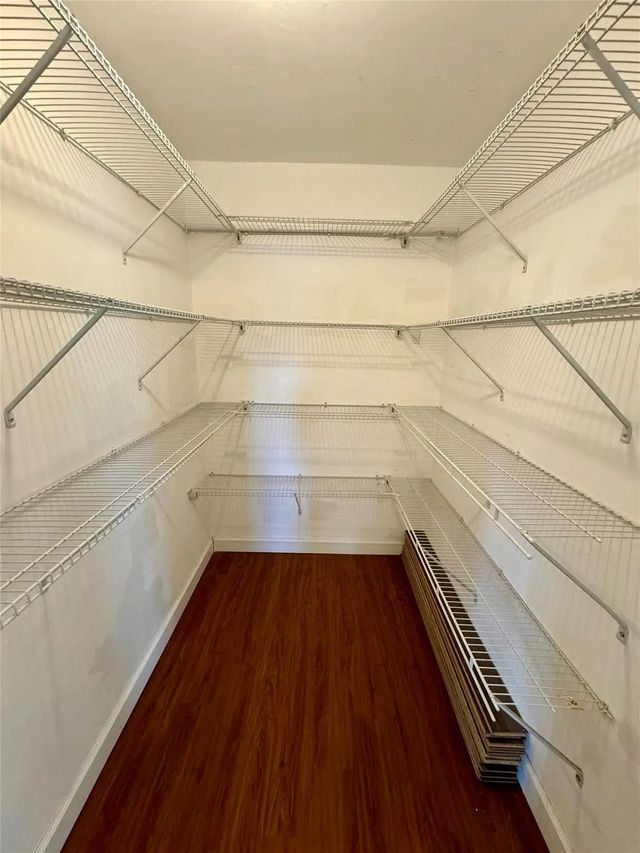 3 of 8 - 1747 Rodman Street #210, Hollywood, FL