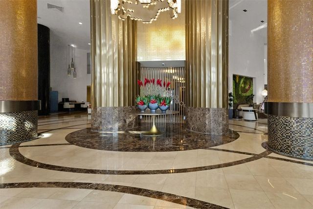 5 of 92 - 18001 Collins Avenue, Sunny Isles Beach, FL