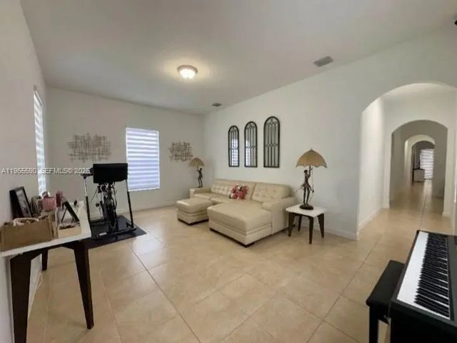 2 of 11 - 17181 Sw 91st Street, Miami, FL