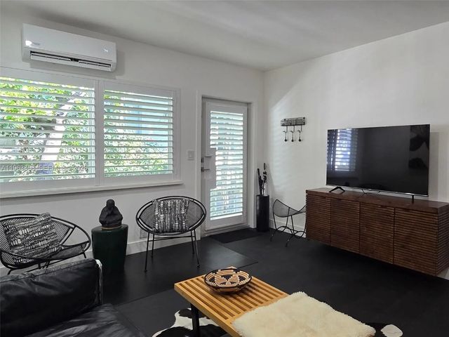 1021 Michigan Avenue #9, Miami Beach