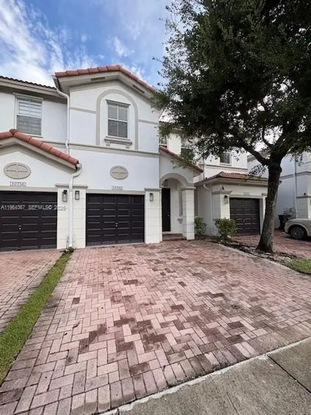 10762 Nw 80th Lane, Doral