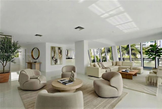 2950 Ne 188th Street #349, Aventura