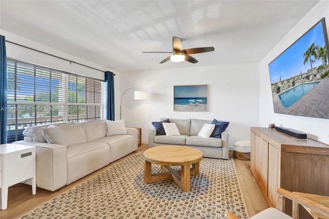 3 of 57 - 934 Se 9th Avenue #17, Pompano Beach, FL