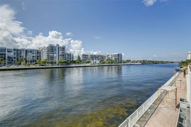 4 of 33 - 3000 S Ocean Drive #1100, Hollywood, FL