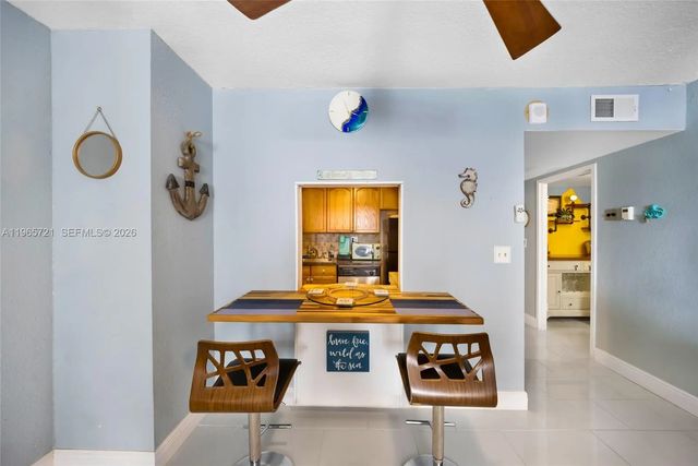 2 of 27 - 3180 S Ocean Drive #607, Hallandale Beach, FL