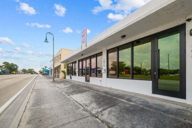 3 of 12 - 1808/1810 N Dixie Highway, Lake Worth Beach, FL
