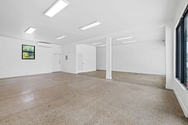 5 of 12 - 1808/1810 N Dixie Highway, Lake Worth Beach, FL