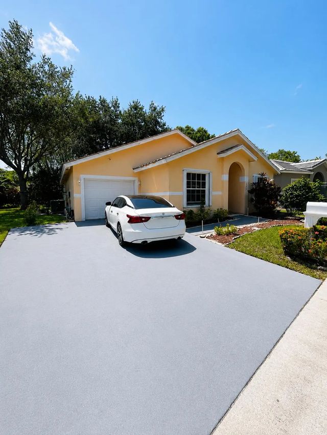 244 Caribe Court, Greenacres