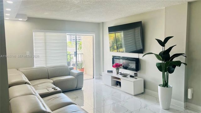 14250 Sw 62nd Street #319, Miami
