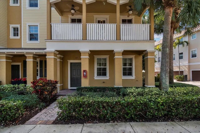 Photo of Listing #R11163807