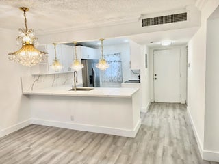 Photo of Listing #R11163811