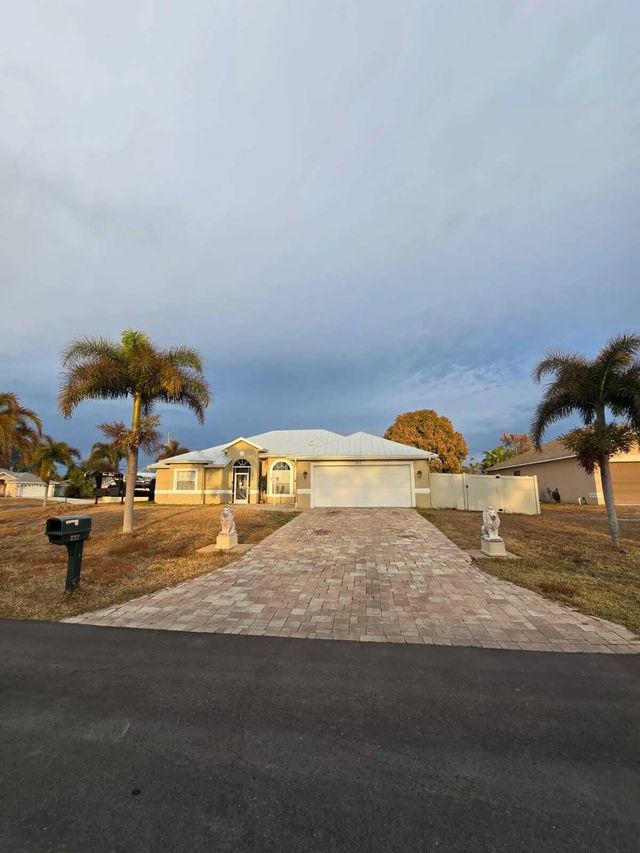 3 of 15 - 3212 Se Pinto Street, Port St. Lucie, FL