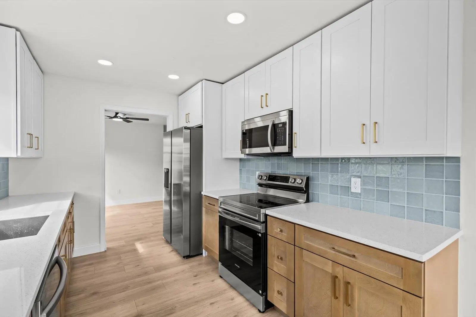 Photo of Listing #R11163829