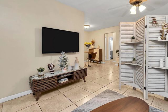 4 of 29 - 2700 Ne 135th Street #31, North Miami, FL
