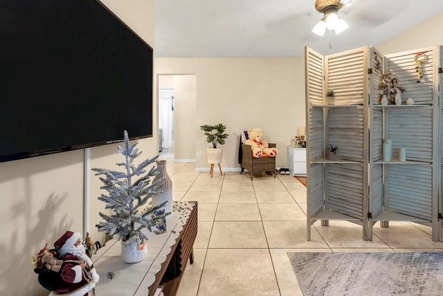 5 of 29 - 2700 Ne 135th Street #31, North Miami, FL