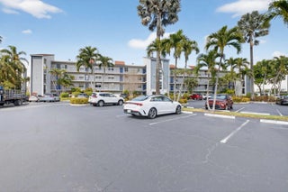 Photo of Listing #R11163843