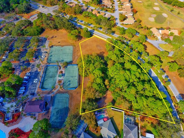 3 of 26 - 951 Sw Country Club Drive, Port St. Lucie, FL