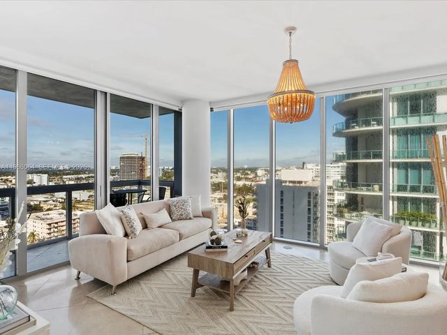 2 of 25 - 6899 Collins Avenue #1704, Miami Beach, FL