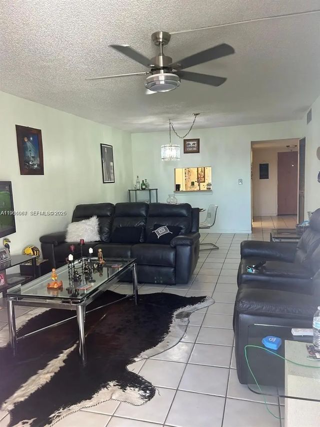5 of 24 - 2840 Somerset Drive #400m, Lauderdale Lakes, FL