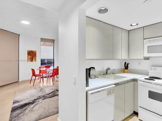 2 of 27 - 21150 Point Place #305, Aventura, FL