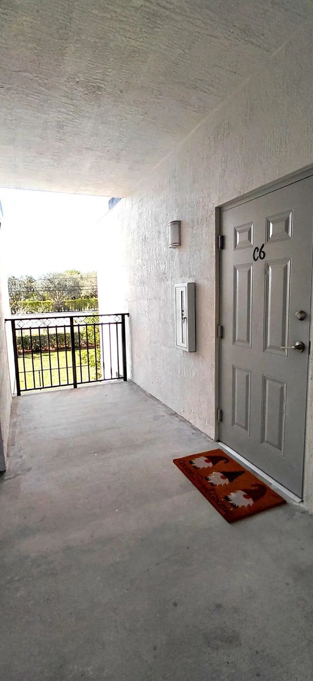 2 of 25 - 9052 Gulf Run Way #c6, Lake Worth, FL