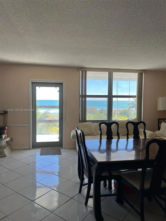 5 of 27 - 9225 Collins Avenue #302, Surfside, FL