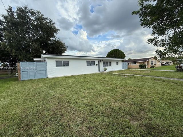 2 of 20 - 1950 Nw 190th Terrace, Miami Gardens, FL