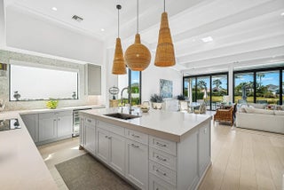 Photo of Listing #R11164112