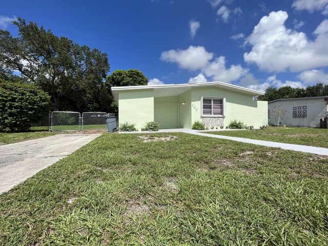 2 of 20 - 285 Se Abeto Lane, Port St. Lucie, FL
