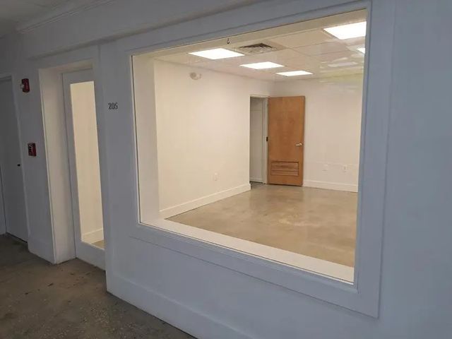 4 of 11 - 100 S 2nd Street #205, Fort Pierce, FL