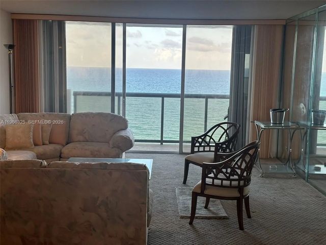 5 of 56 - 6039 Collins Avenue #1517, Miami Beach, FL