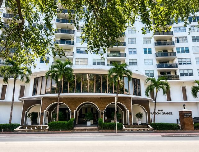 4 of 52 - 6039 Collins Avenue #1625, Miami Beach, FL