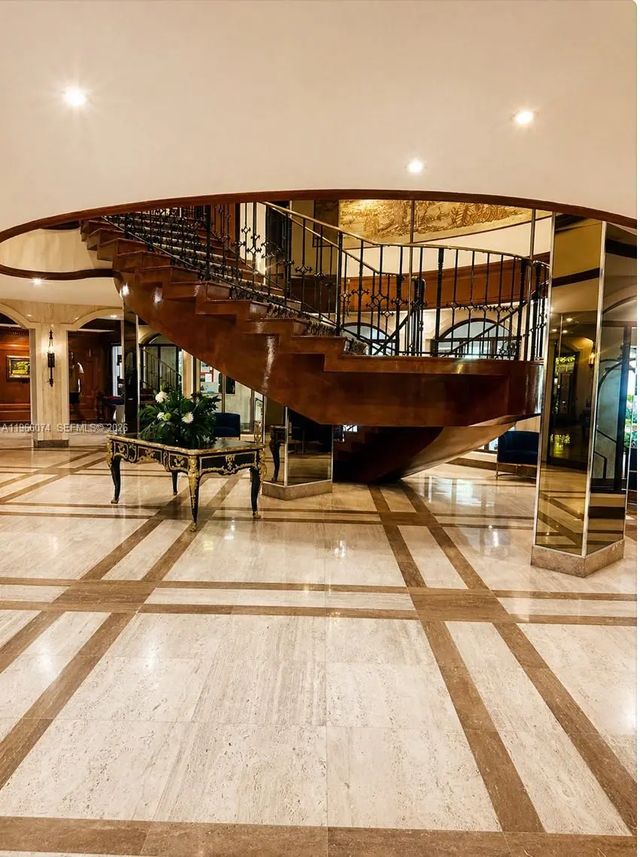 5 of 52 - 6039 Collins Avenue #1625, Miami Beach, FL