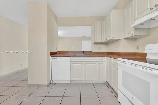 5 of 29 - 12272 Royal Palm Boulevard #a-5, Coral Springs, FL