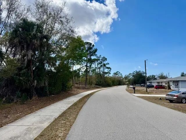 5 of 7 - 4921 S Fairway Drive, Punta Gorda, FL