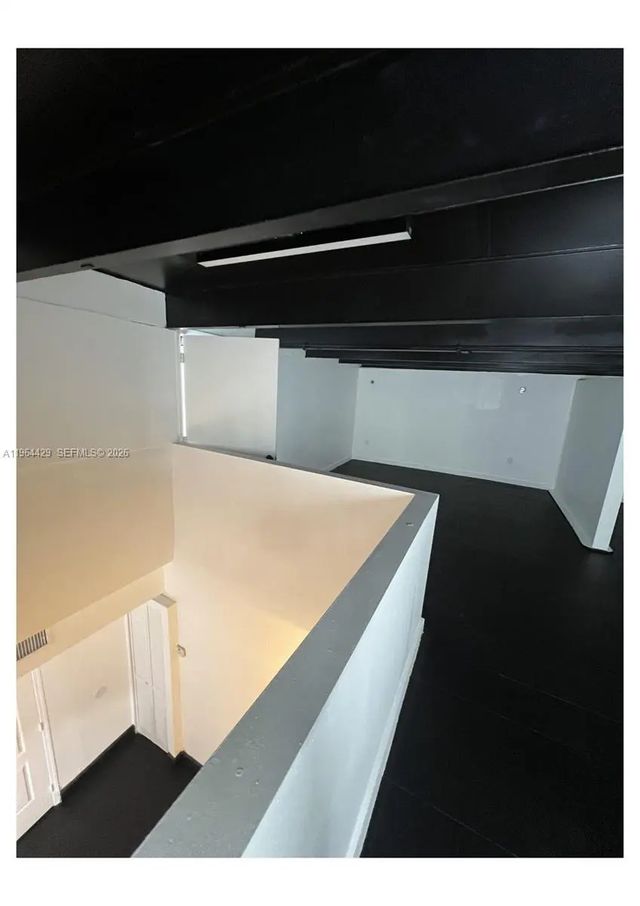 3 of 9 - 1155 Sw 6th Street #2nd Floor, Miami, FL