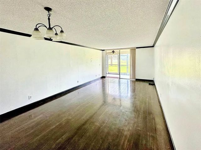 3 of 10 - 3231 Holiday Springs Boulevard #105, Margate, FL